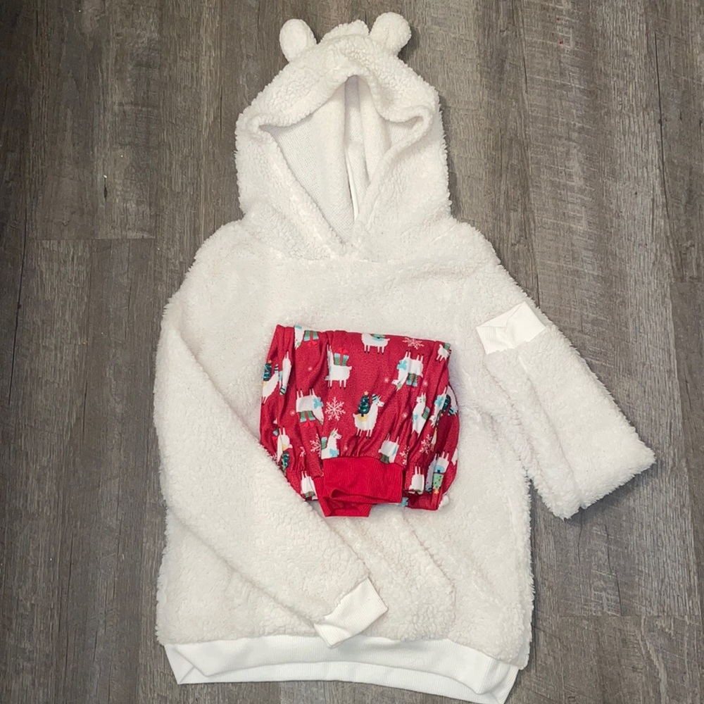 PERFECT FOR CHRISTMAS!! Target White Sherpa Sweatshirt and Llama pajama pants
